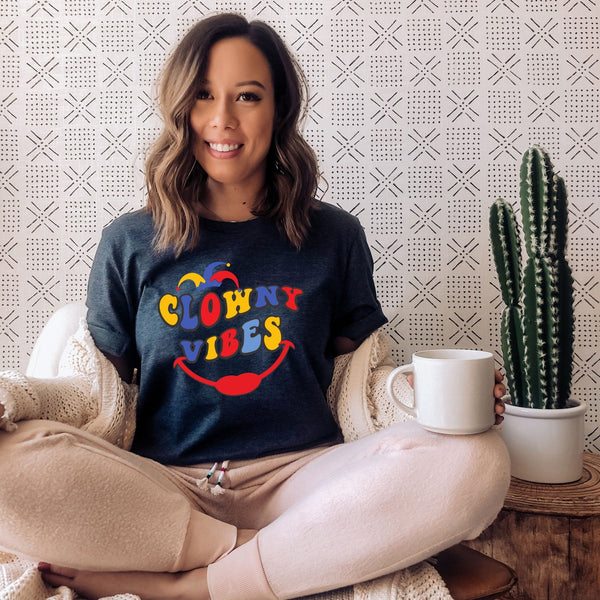 Clown Vibes T-Shirt – Funny Halloween Horror Shirt for Spooky Season