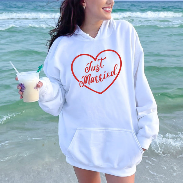 Just Married & Cozy ❤️ – Honeymoon Hoodie for Newlyweds