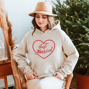 Just Married & Cozy ❤️ – Honeymoon Hoodie for Newlyweds