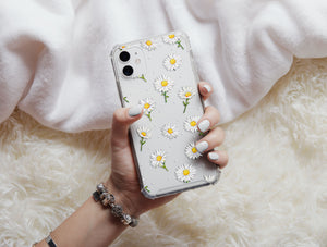 Fresh Blooms – Watercolor Daisy Art Phone Case with Custom Name